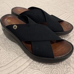 BZees Desire Wedge Sandal Black Size 7.5